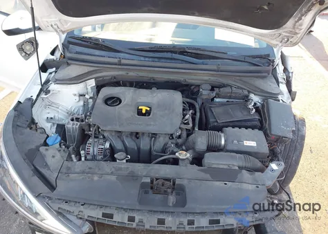 2019 Hyundai Elantra Sel z USA, uszkodzony, nr VIN 5NPD84LF1KH490116